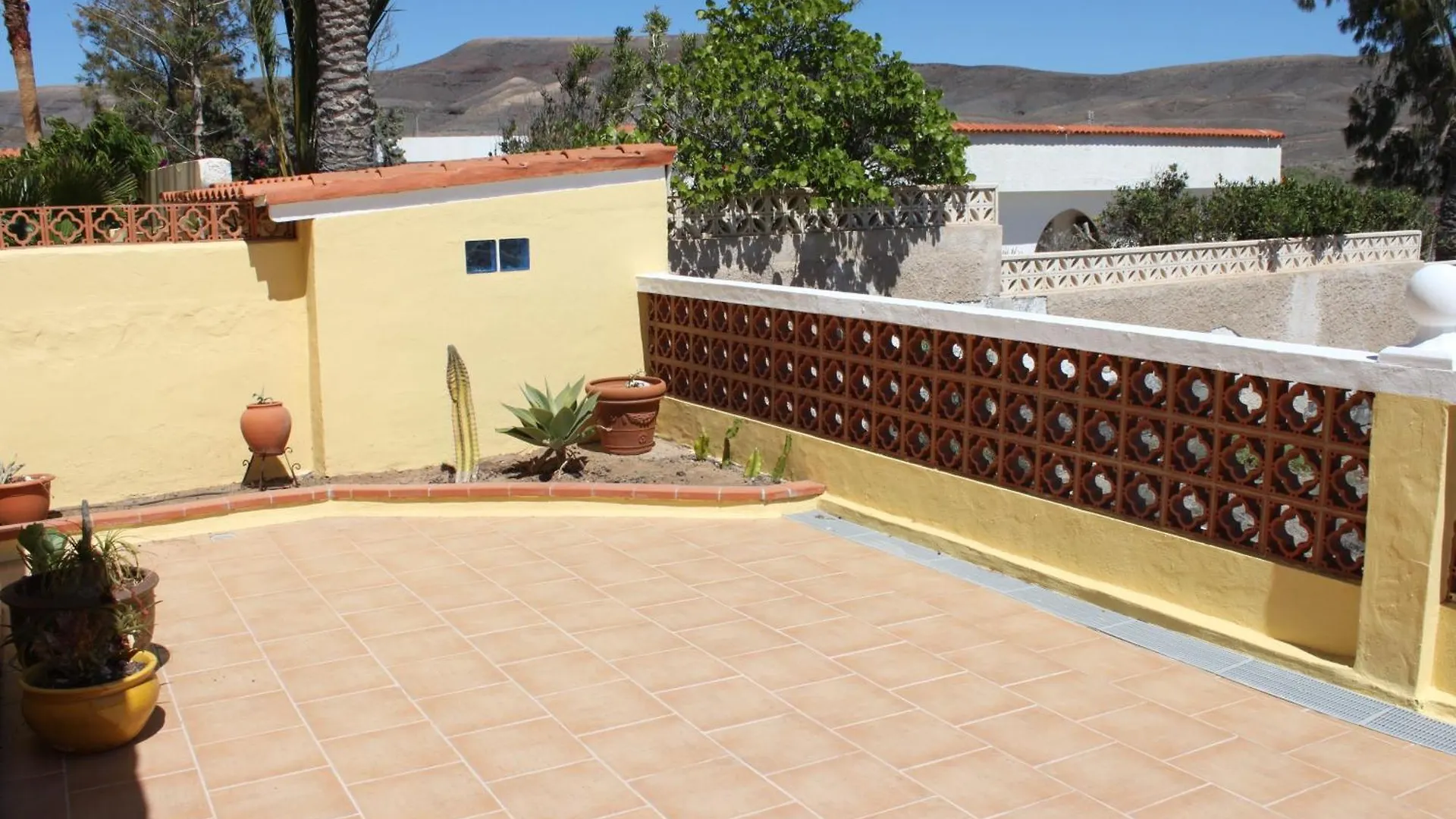 Liebevoll Eingerichtetes Apartment Calima Amarilo La Pared