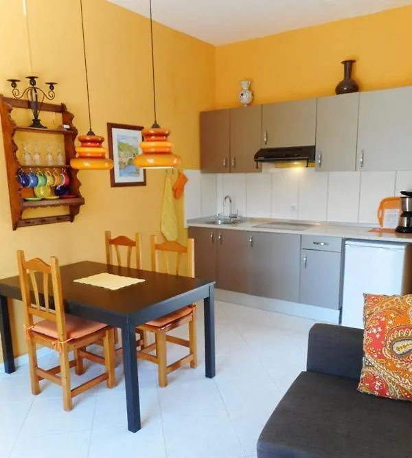 Liebevoll Eingerichtetes Apartment Calima Amarilo La Pared