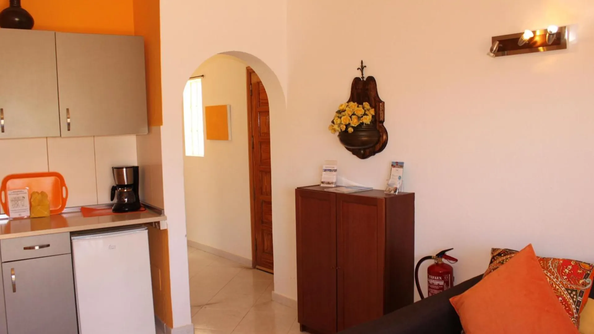 Liebevoll Eingerichtetes Apartment Calima Amarilo La Pared  Spain